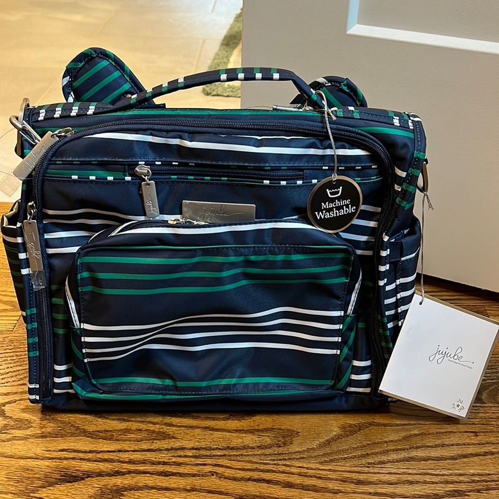 NWT Juju Be diaper bag. ❤️